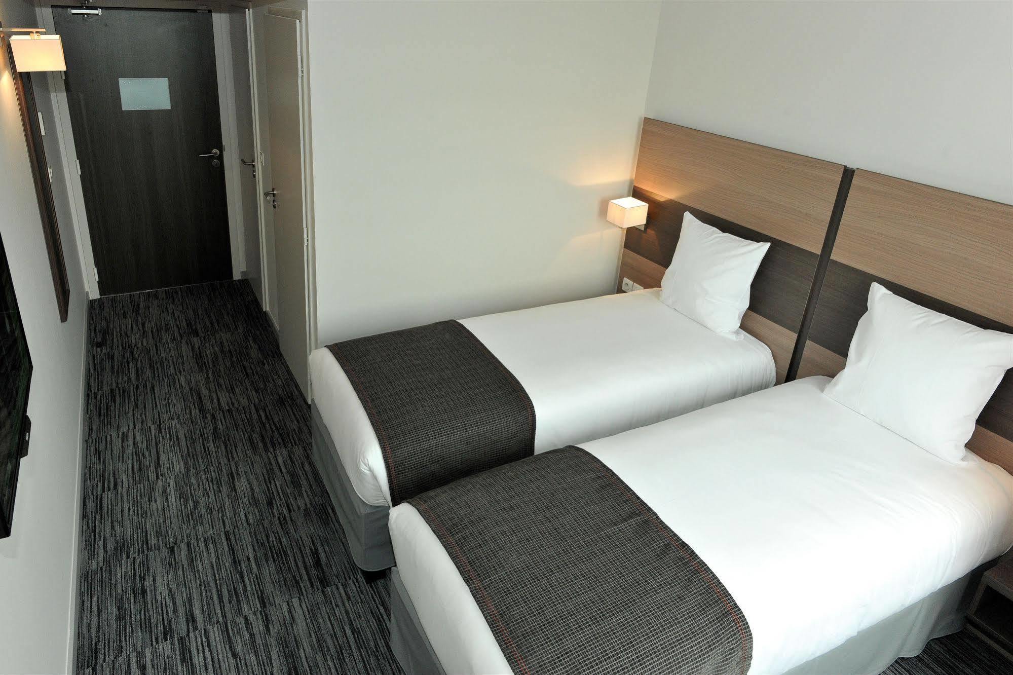 Dios Hotel Bruguieres Zewnętrze zdjęcie